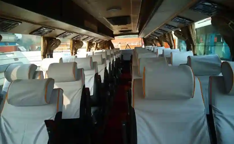 49 Seater Luxury Bus